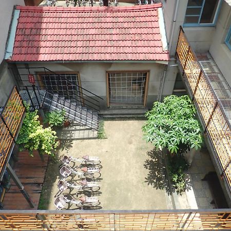 City Hut 1828 Tainan Buitenkant foto